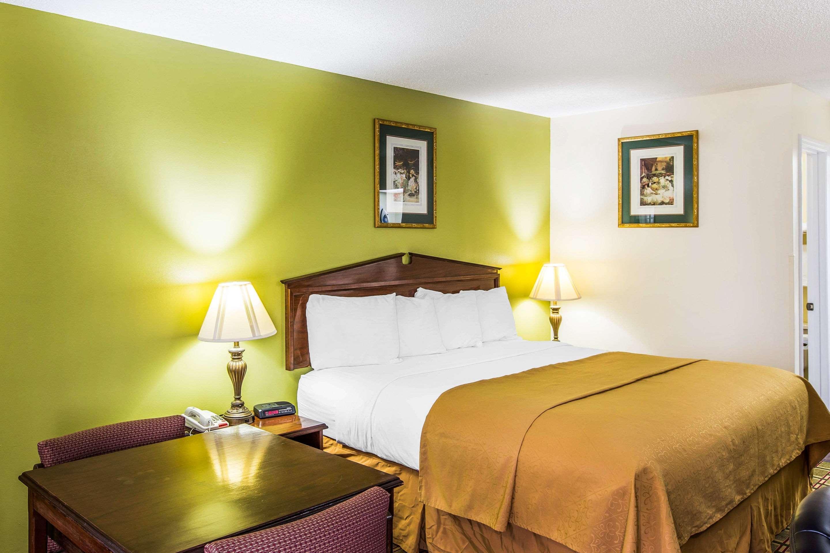 Quality Inn Eastman Exterior photo